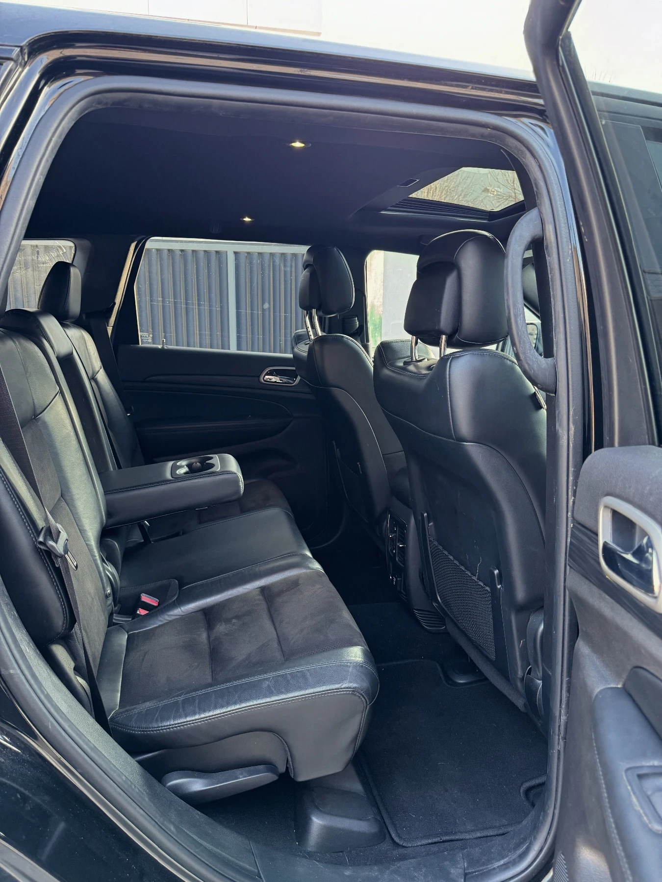 Jeep Grand cherokee Altitude 4x4, Black Optic, Кожа, 20 , 8ZF AT, снимка 11 - Автомобили и джипове - 53850632