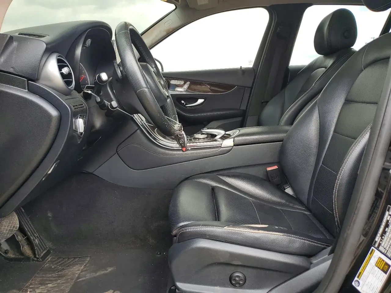 Mercedes-Benz GLC 300, снимка 7 - Автомобили и джипове - 54414695