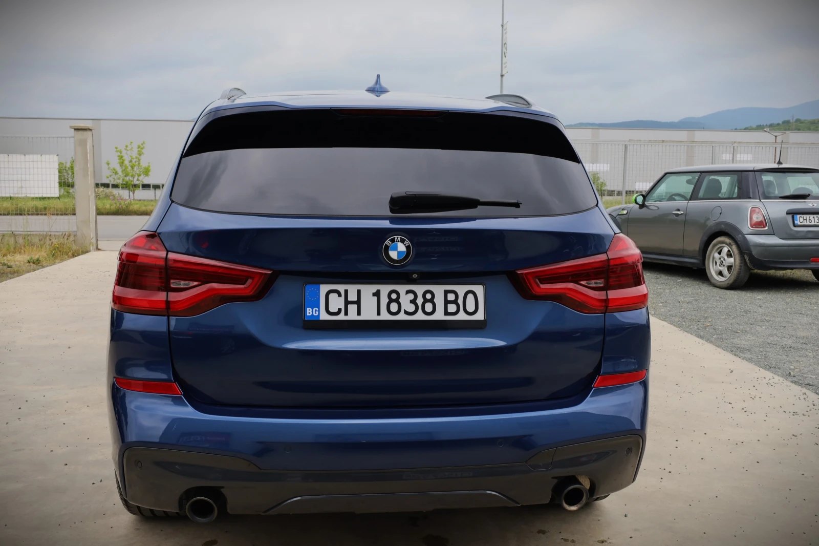 BMW X3 2.0 Бензин, снимка 3 - Автомобили и джипове - 54501130