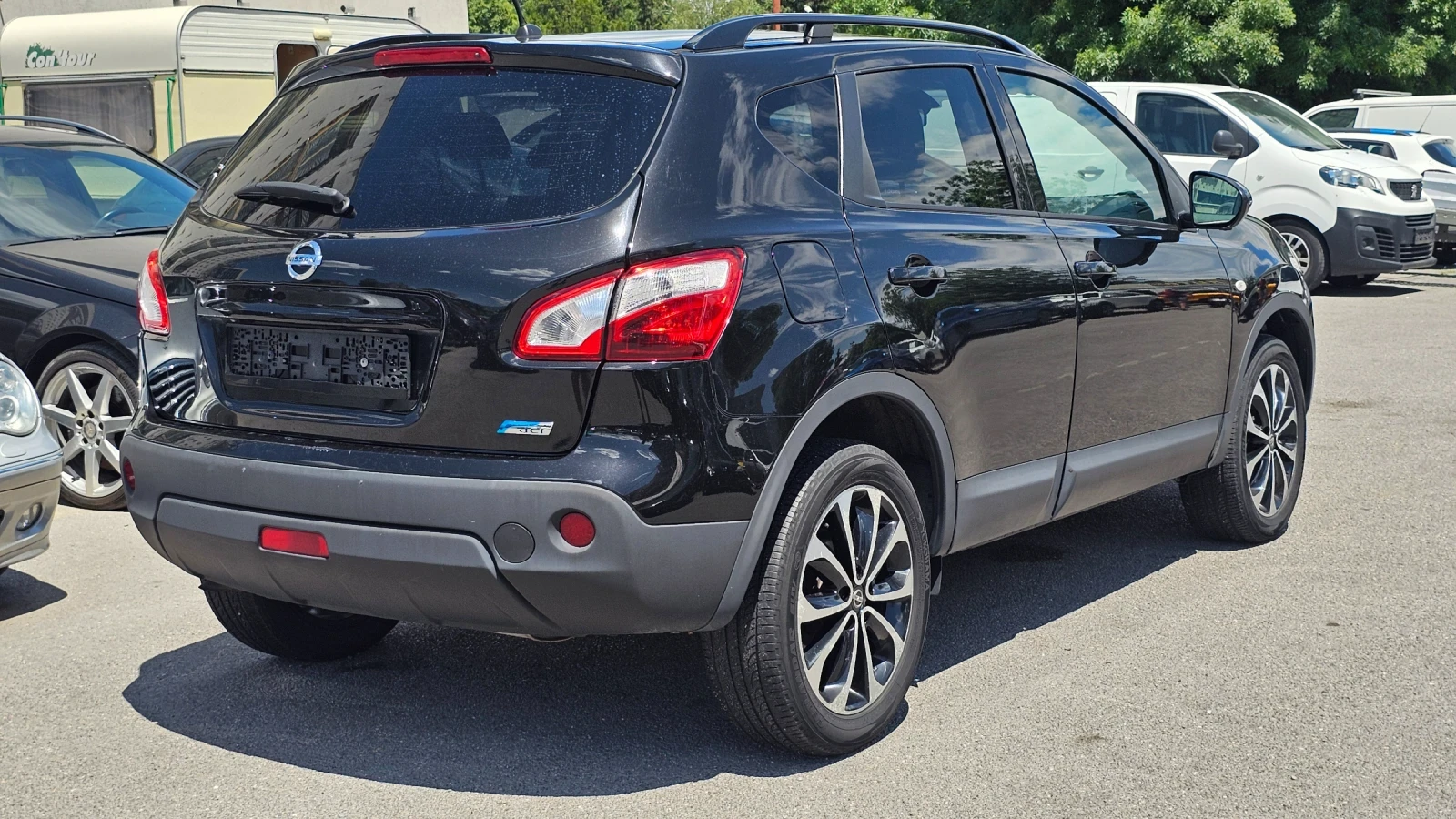 Nissan Qashqai 1.6 dci * ПАНОРАМА* НАВИГАЦИЯ* , снимка 4 - Автомобили и джипове - 54703732