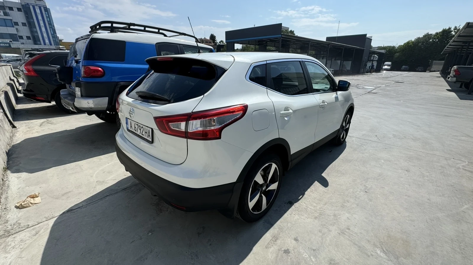 Nissan Qashqai 1.2 , снимка 7 - Автомобили и джипове - 55186867