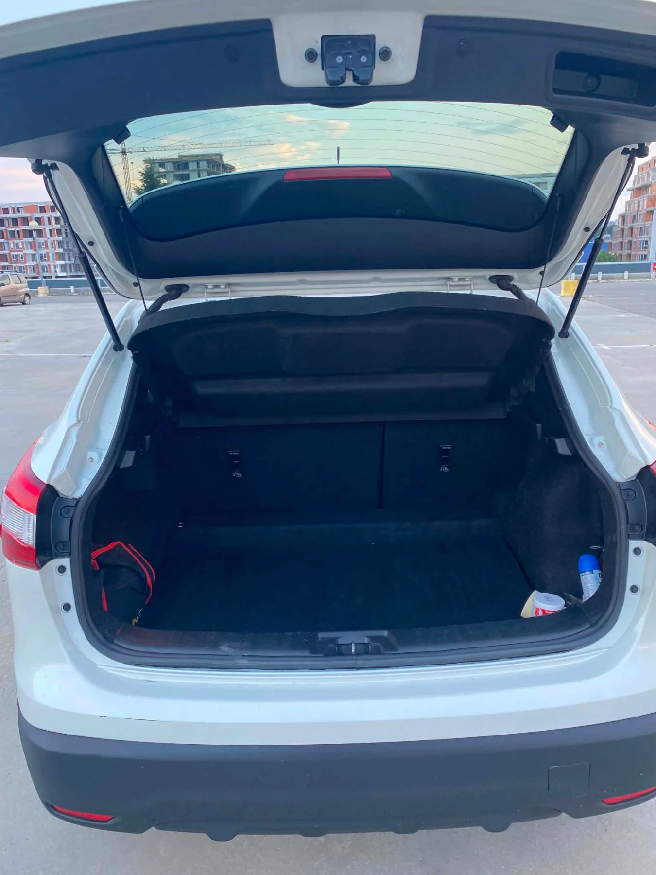 Nissan Qashqai 1.2 , снимка 6 - Автомобили и джипове - 55186867