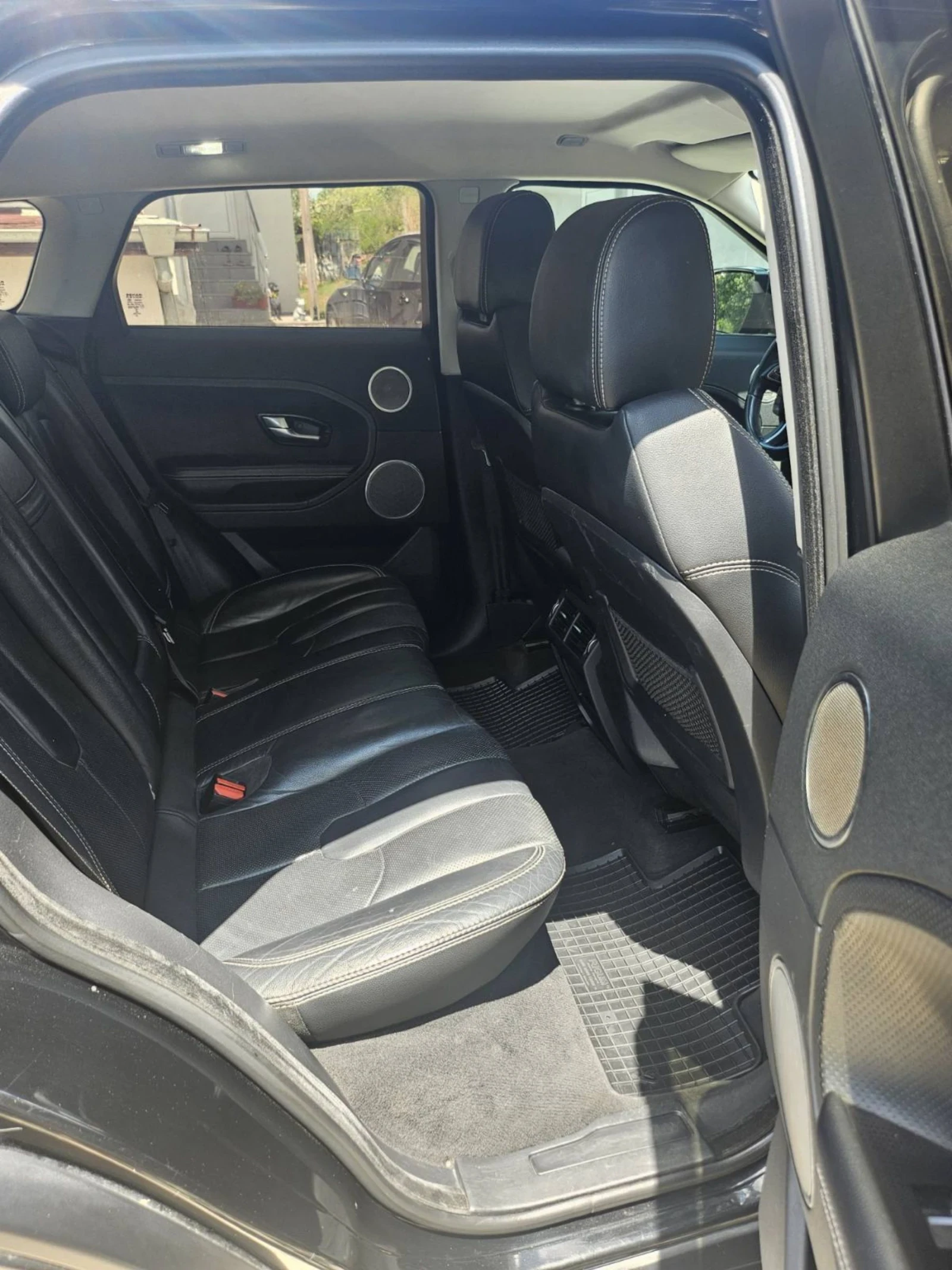 Land Rover Range Rover Evoque 2.2 TD4, снимка 8 - Автомобили и джипове - 55430227