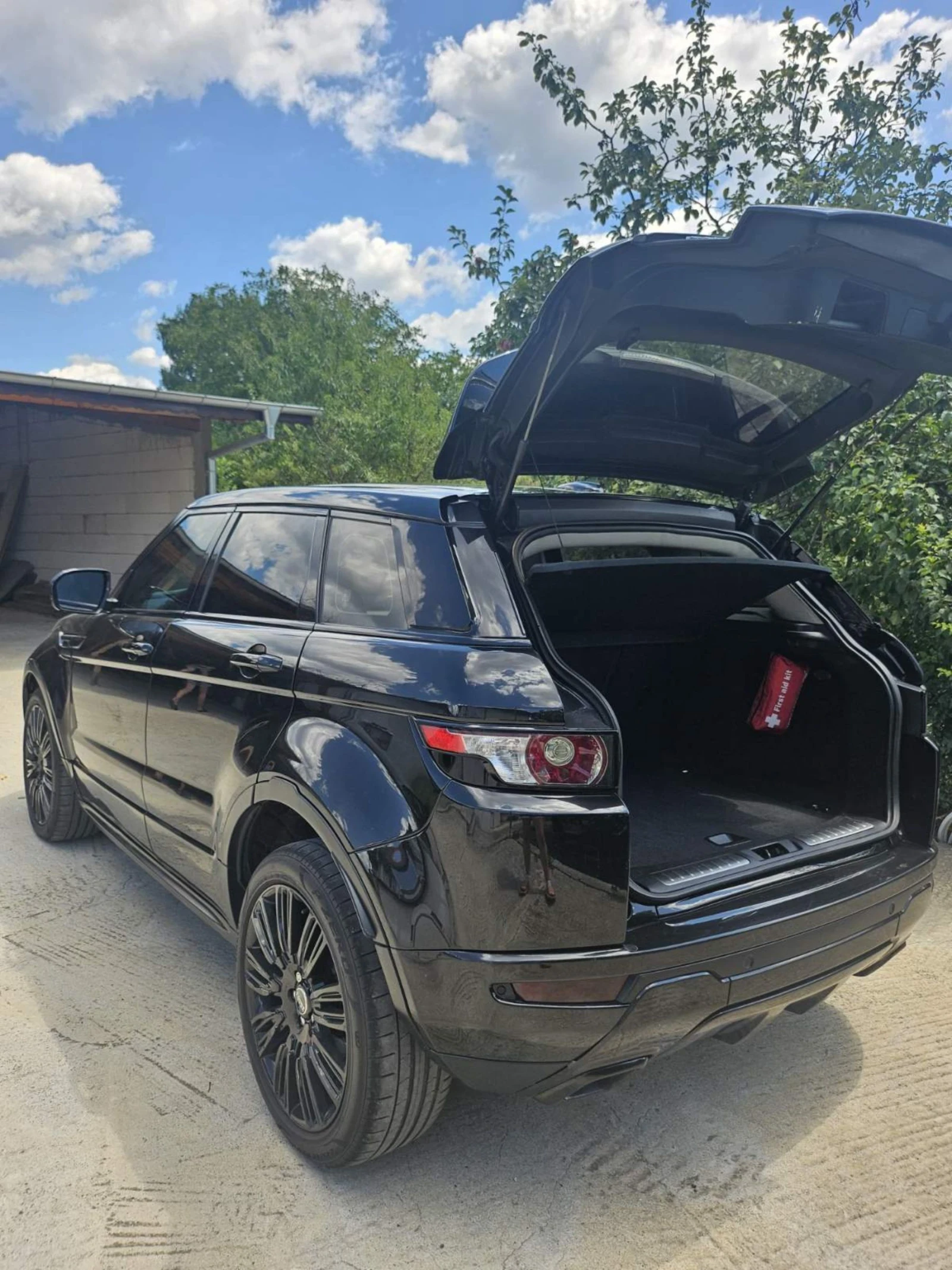 Land Rover Range Rover Evoque 2.2 TD4, снимка 4 - Автомобили и джипове - 55430227