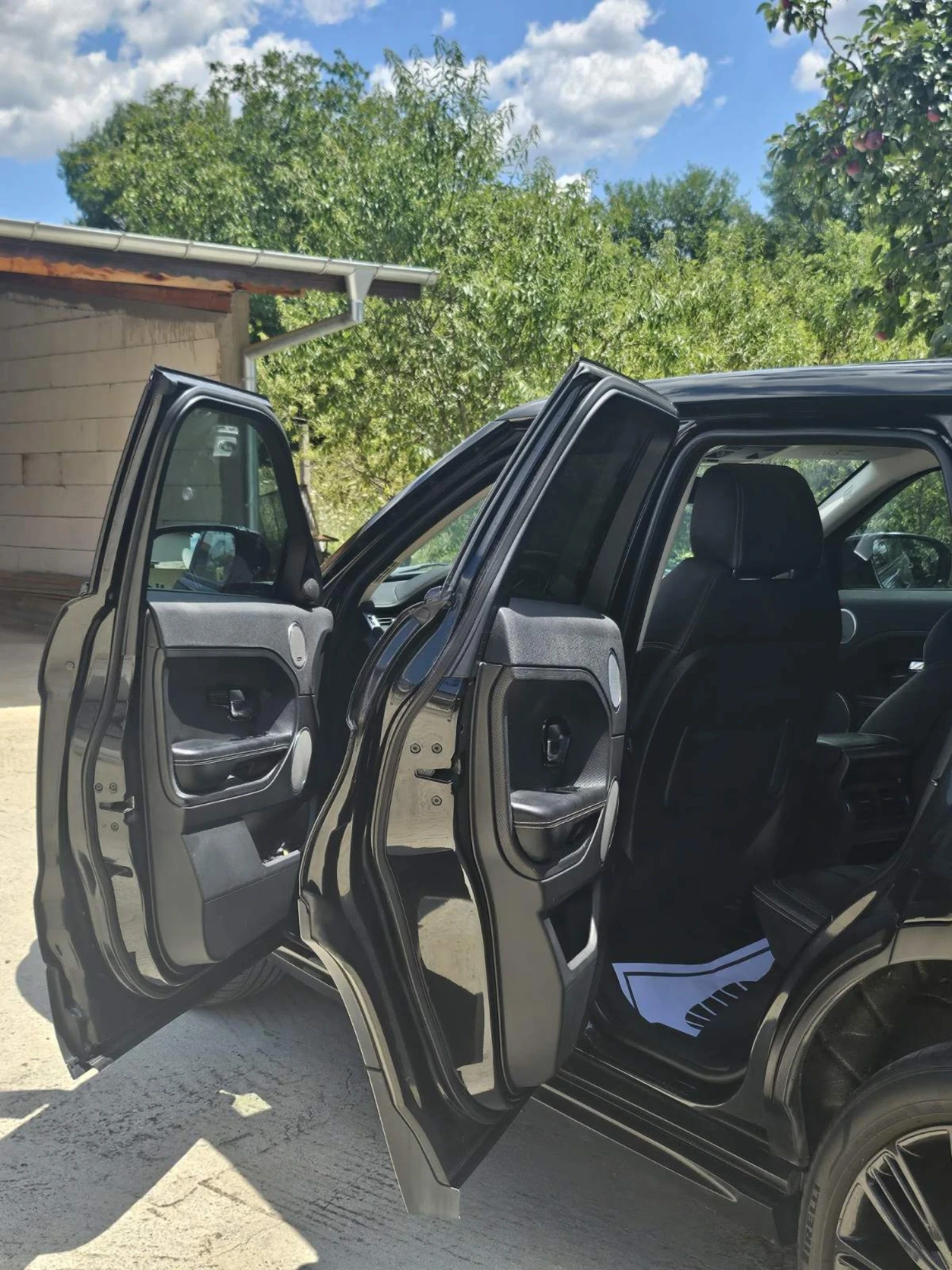 Land Rover Range Rover Evoque 2.2 TD4, снимка 12 - Автомобили и джипове - 55430227