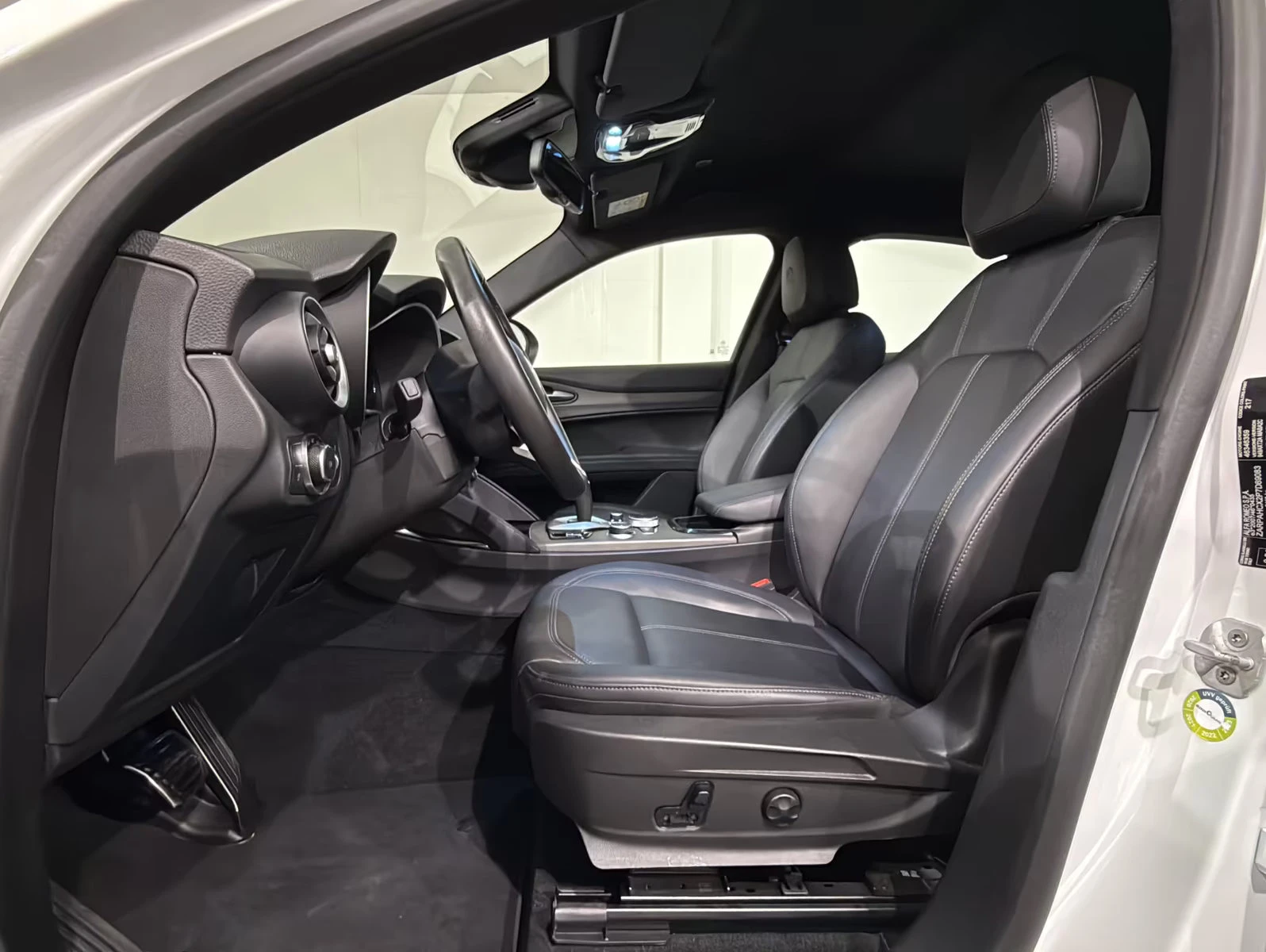 Alfa Romeo Stelvio Ti Q4/209HP/MATRIX/CAM/MEMO/CPLAY/LED/567q, снимка 6 - Автомобили и джипове - 55542971