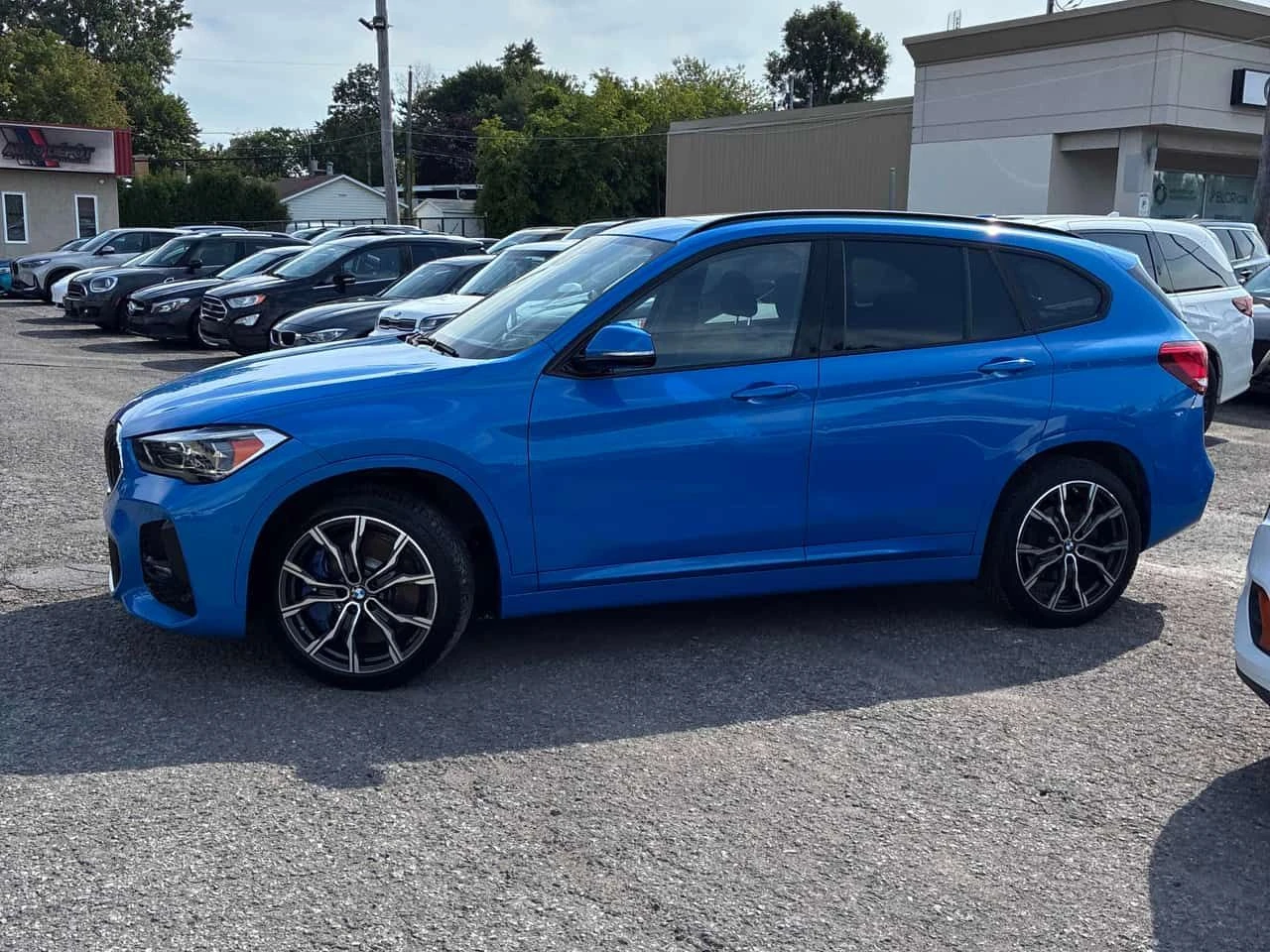 BMW X1 * xDrive28i * M ПАКЕТ * ЛИЦЕНЗИРАН ДИЛЪР * CARFAX, снимка 2 - Автомобили и джипове - 55648043