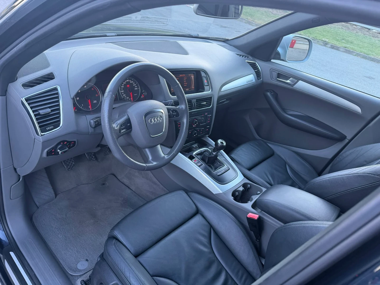 Audi Q5, снимка 10 - Автомобили и джипове - 56613152
