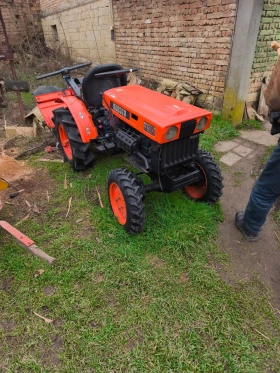 Трактор Kubota B6000, снимка 1