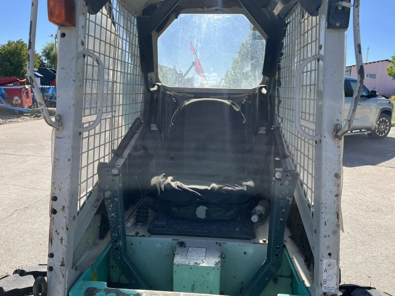 Мини челни товарачи GEHL Mustang 2044, снимка 2 - Индустриална техника - 51807771