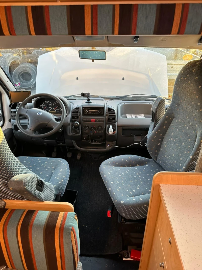 Кемпер Fiat Ducato 2.8 JTD-Burstner, снимка 11 - Каравани и кемпери - 48677811