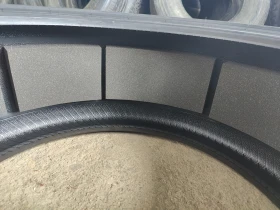 Гуми Зимни 235/40R19, снимка 9