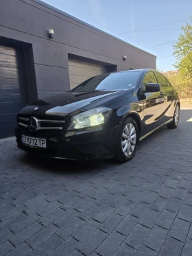 Mercedes-Benz 180, снимка 2