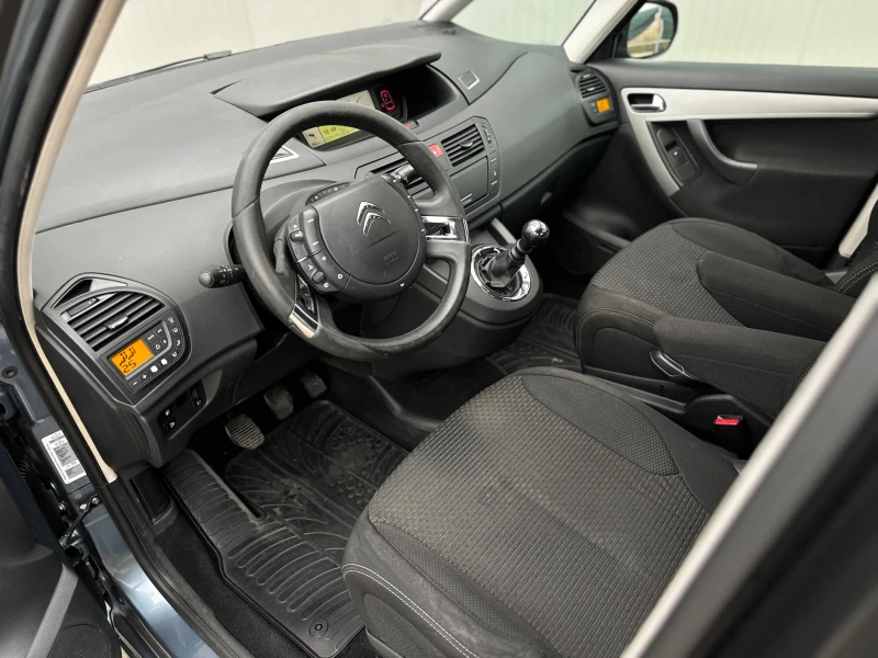 Citroen C4 Picasso 1.6 HDI, снимка 8 - Автомобили и джипове - 48223324