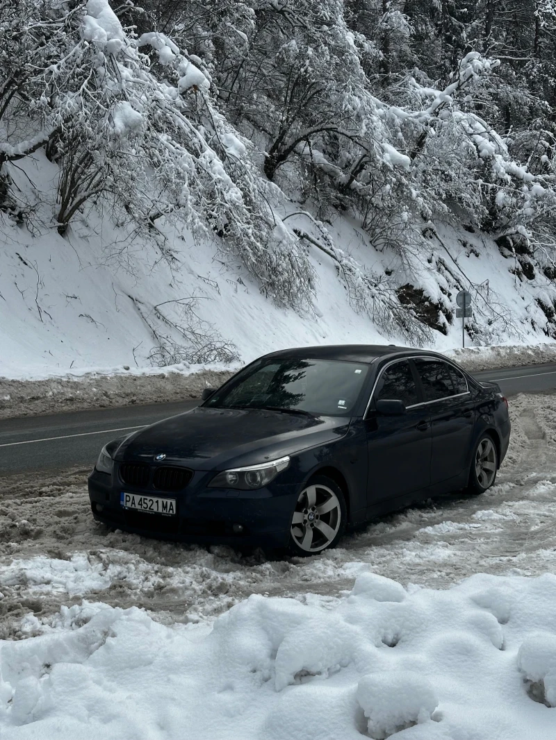 BMW 523, снимка 1 - Автомобили и джипове - 48954397