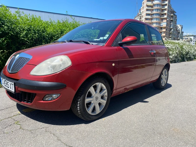 Lancia Ypsilon, снимка 2 - Автомобили и джипове - 52425555