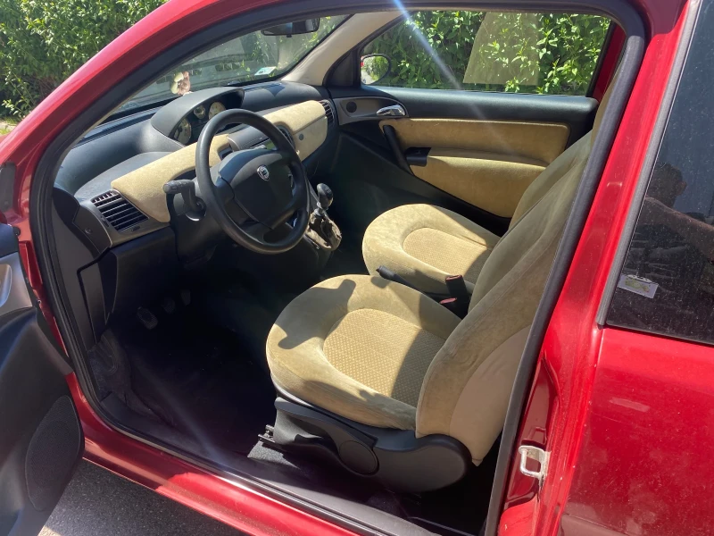Lancia Ypsilon, снимка 8 - Автомобили и джипове - 52425555