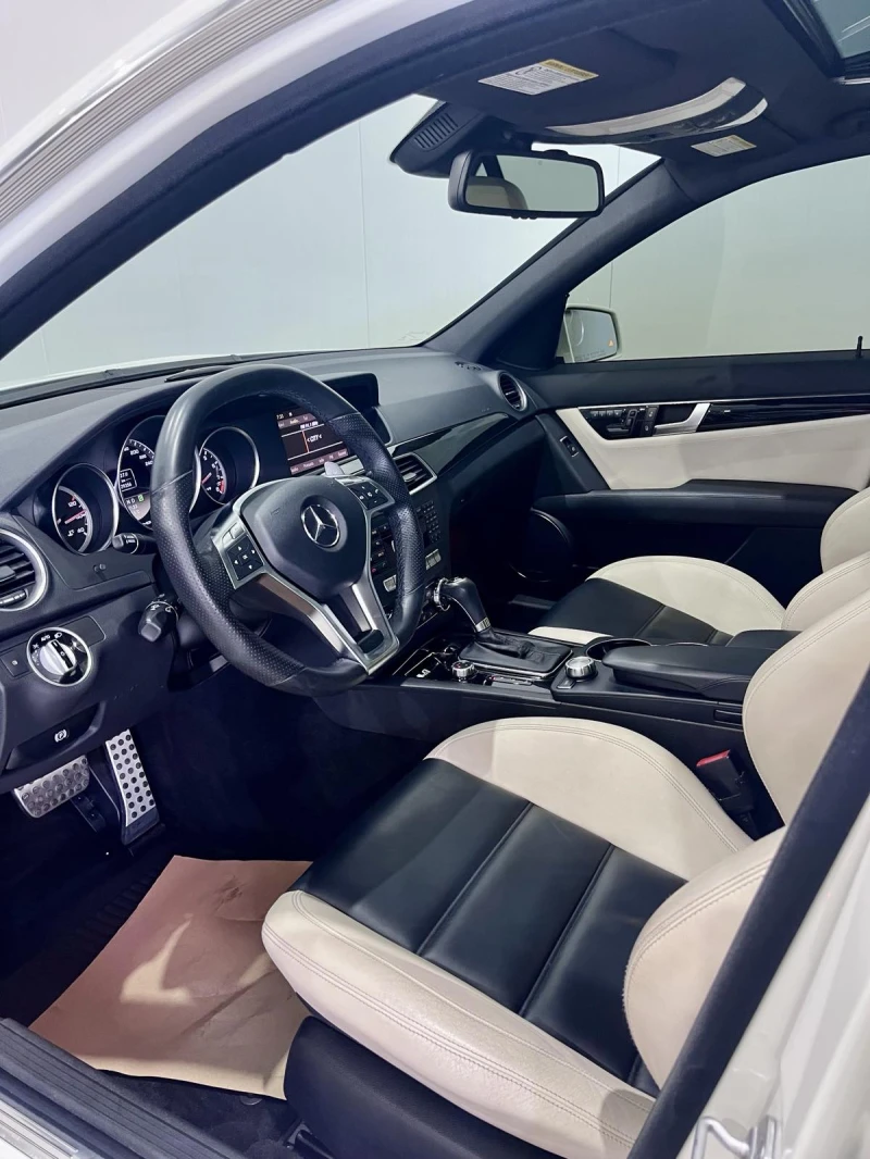 Mercedes-Benz C 63 AMG Carbon Package, снимка 9 - Автомобили и джипове - 50575567