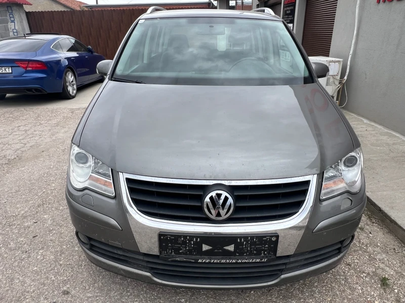 VW Touran 2.0TDI BMM, снимка 8 - Автомобили и джипове - 52645548