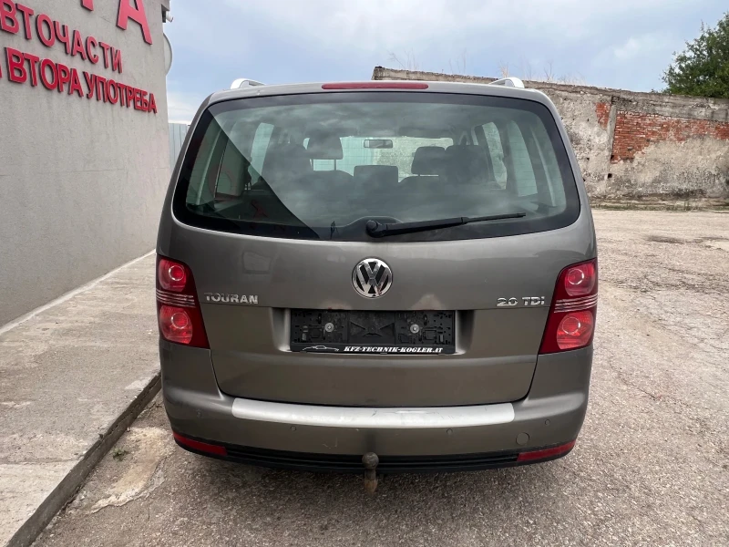 VW Touran 2.0TDI BMM, снимка 5 - Автомобили и джипове - 52645548