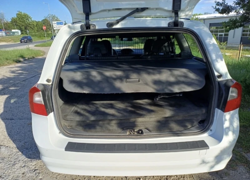 Volvo V70, снимка 4 - Автомобили и джипове - 52227100