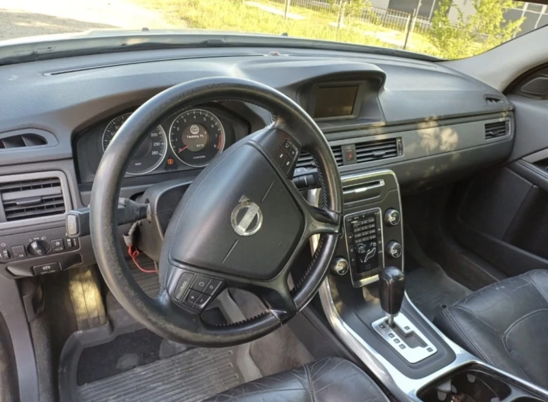 Volvo V70, снимка 9 - Автомобили и джипове - 52227100