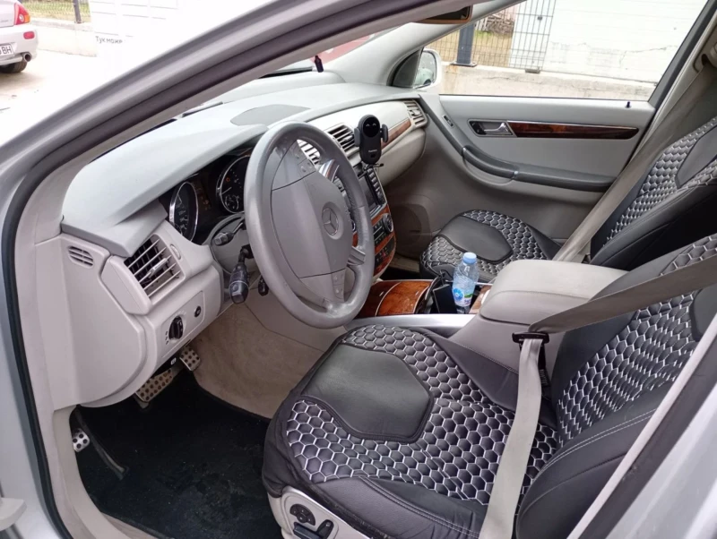 Mercedes-Benz R 320, снимка 6 - Автомобили и джипове - 52657074