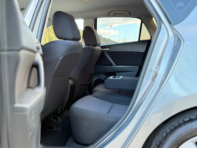 Mazda 3 2.0i АВТОМАТИК, снимка 9 - Автомобили и джипове - 52918663