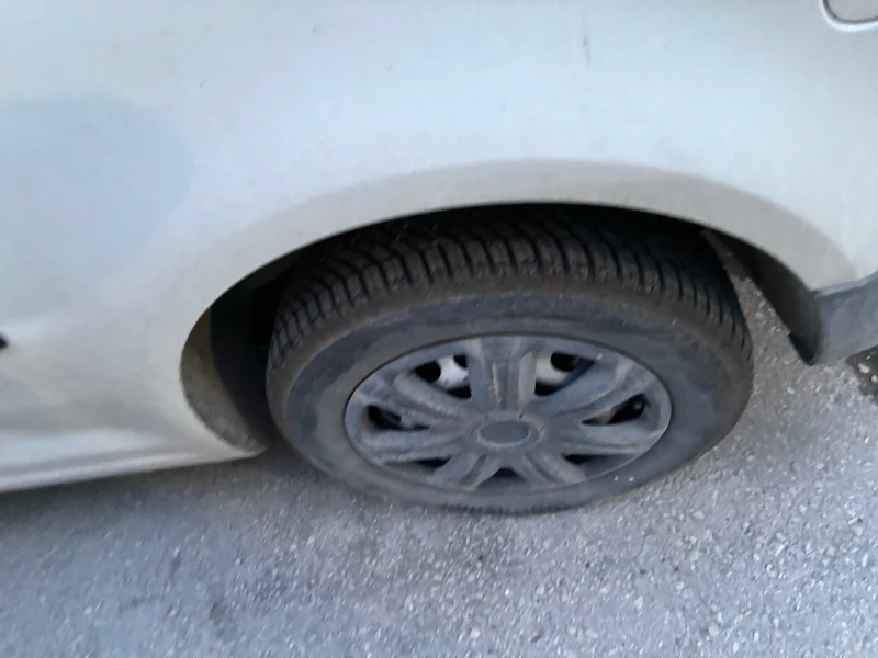 VW Caddy 1.9 TDI , снимка 10 - Автомобили и джипове - 52990352