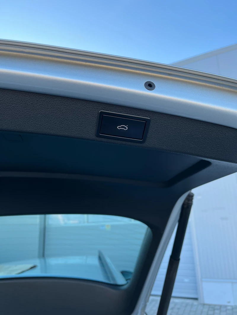 Skoda Octavia Дизел, 2019г. Реални Киломтри , Пълна сервизна ист, снимка 15 - Автомобили и джипове - 53342263