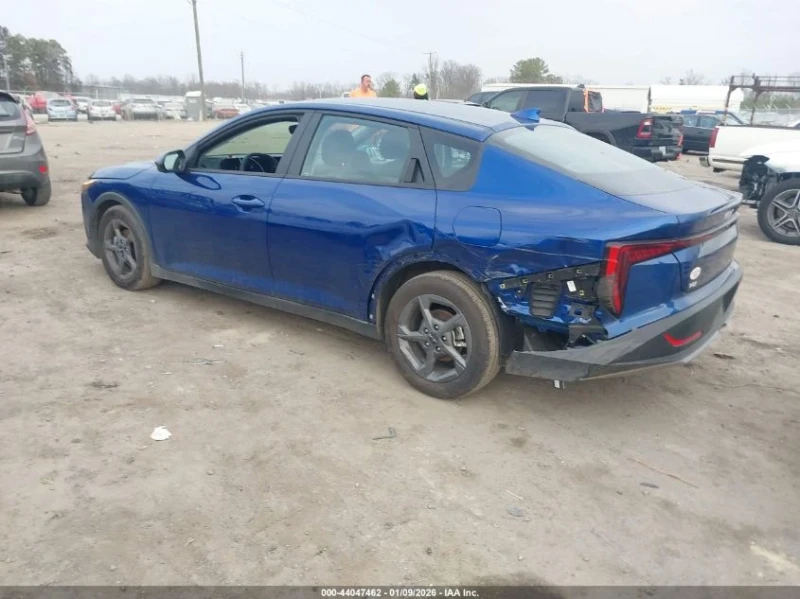 Kia K4 LXS | ЦЕНА ДО БЪЛГАРИЯ | , снимка 3 - Автомобили и джипове - 53532813