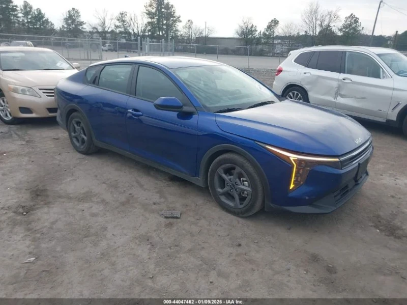 Kia K4 LXS | ЦЕНА ДО БЪЛГАРИЯ | , снимка 2 - Автомобили и джипове - 53532813