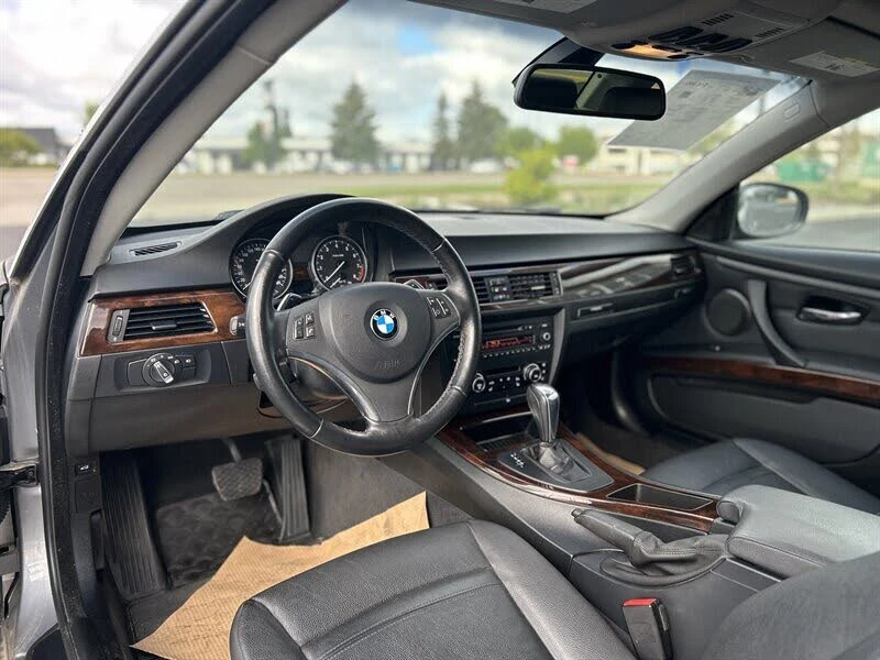 BMW 335 !xDrive!* АвтоКредит* Цена до БГ* , снимка 9 - Автомобили и джипове - 53804540