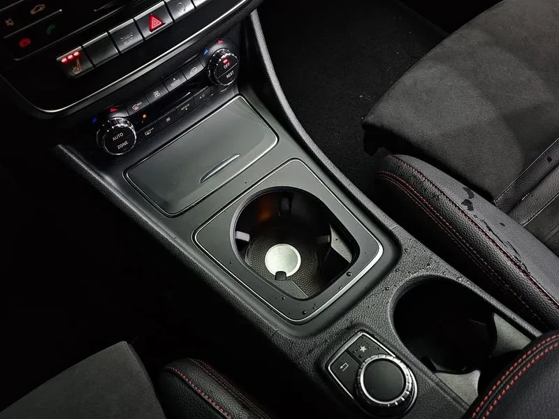 Mercedes-Benz CLA 2.5 | Mobile.bg � ����������� 9