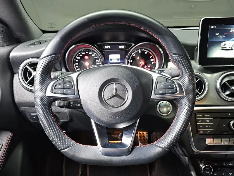 Mercedes-Benz CLA 2.5 | Mobile.bg � ����������� 12