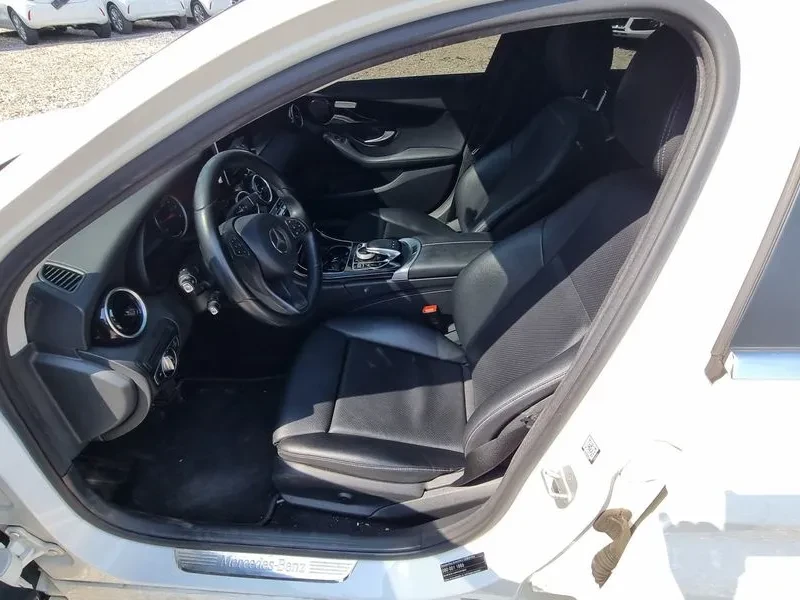 Mercedes-Benz C 200 D, снимка 10 - Автомобили и джипове - 55007167