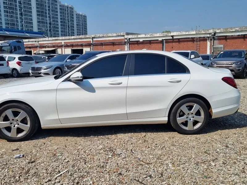 Mercedes-Benz C 200 D, снимка 3 - Автомобили и джипове - 55007167