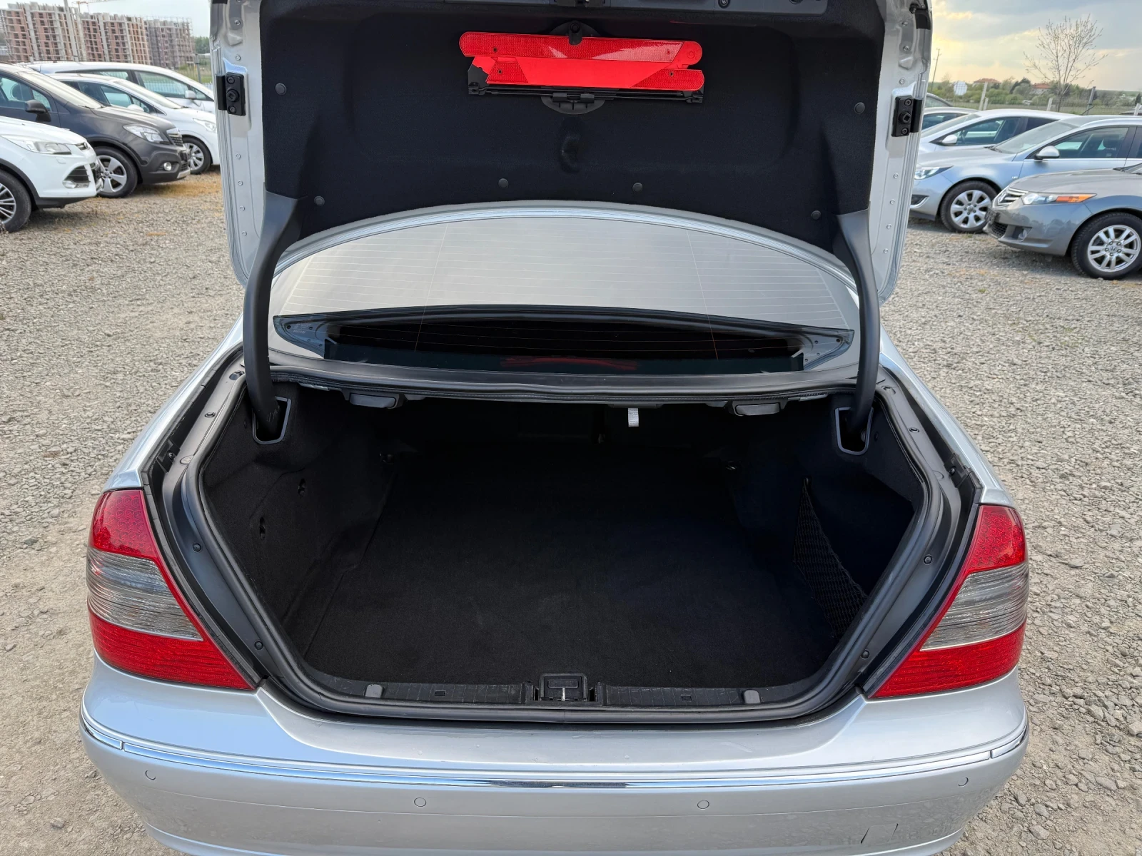 Mercedes-Benz E 280 3.0i CH Navi AUTOMAT EVO | Mobile.bg   13