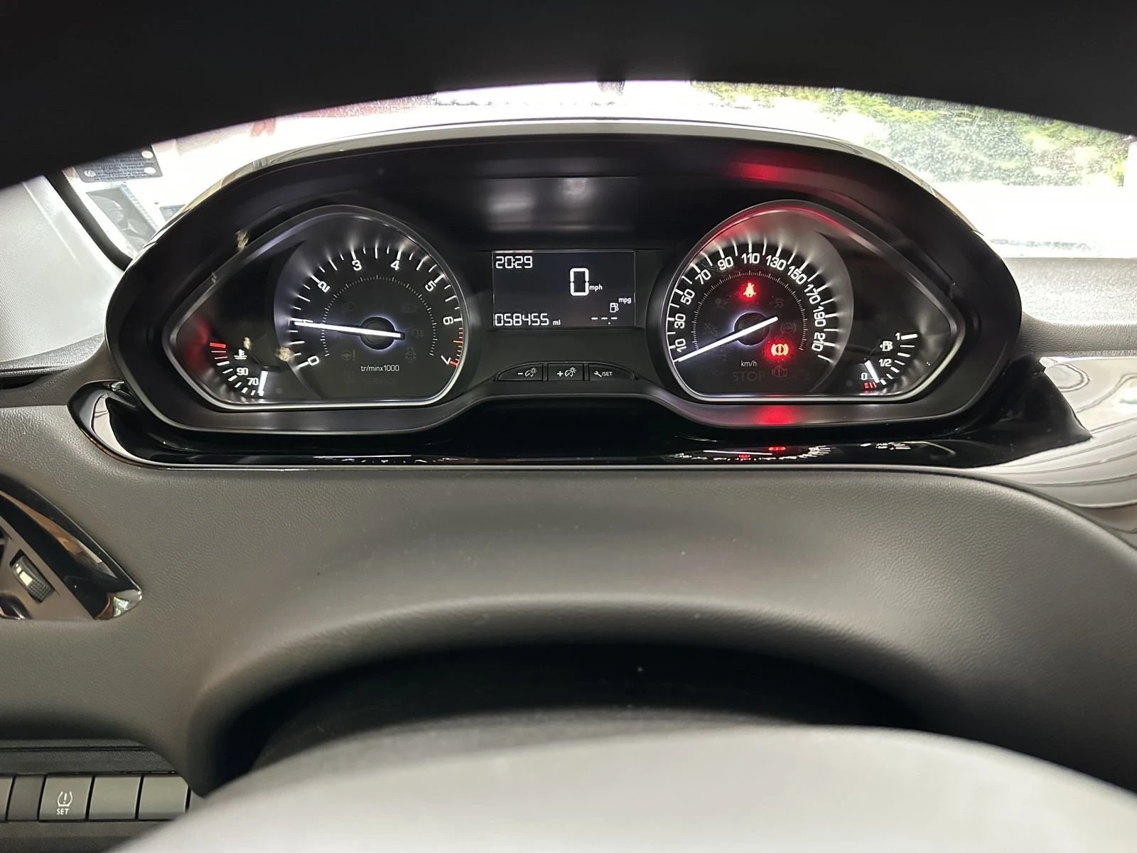 Peugeot 208 Like - изображение 5