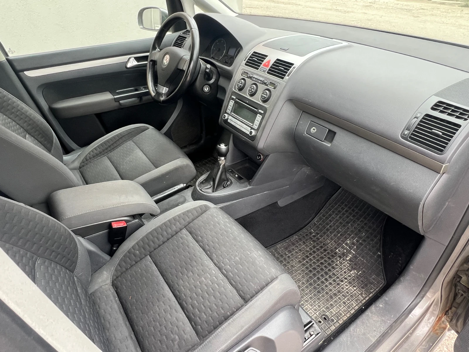 VW Touran 2.0TDI BMM - изображение 9