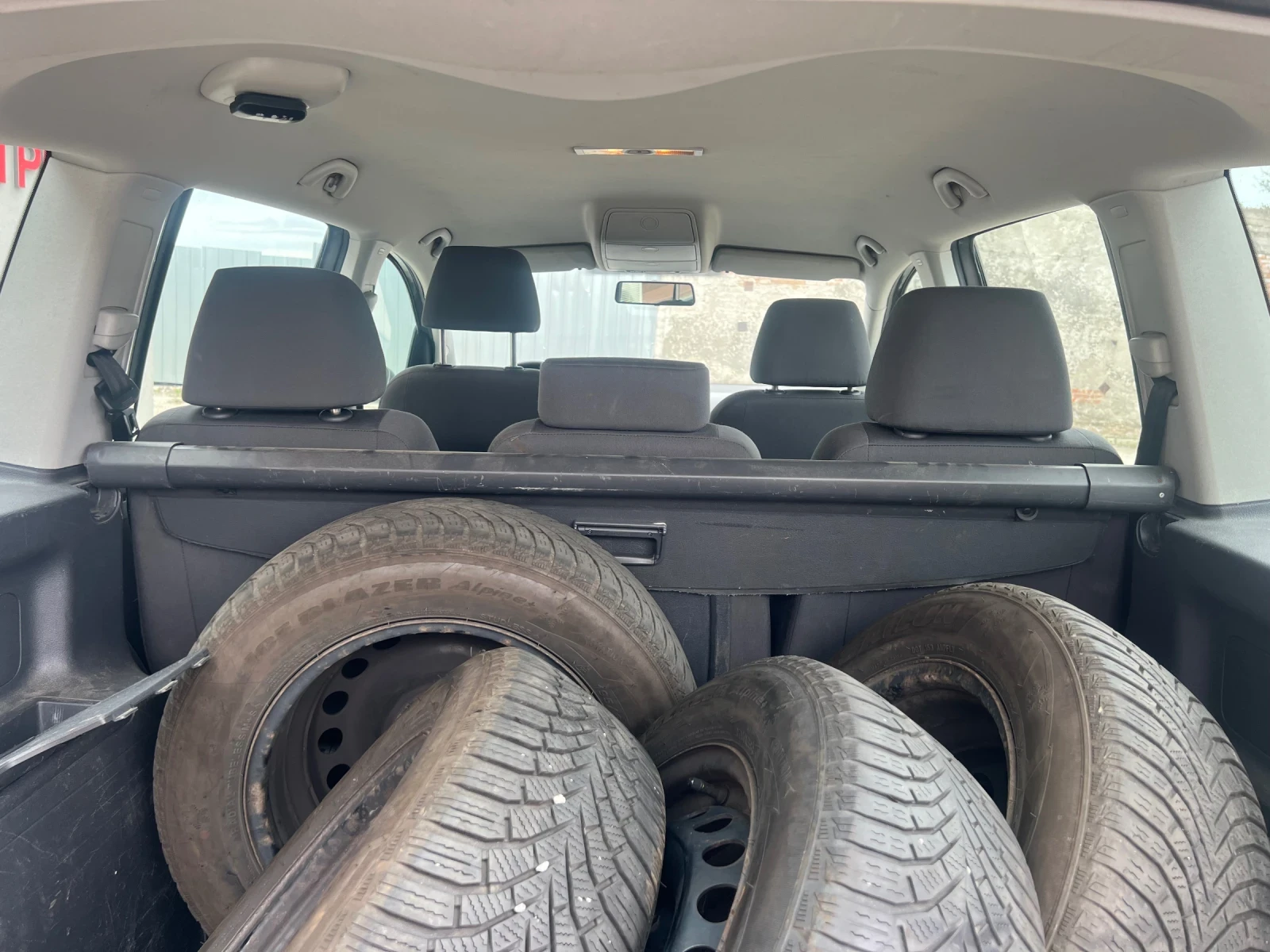 VW Touran 2.0TDI BMM | Mobile.bg — изображение 12