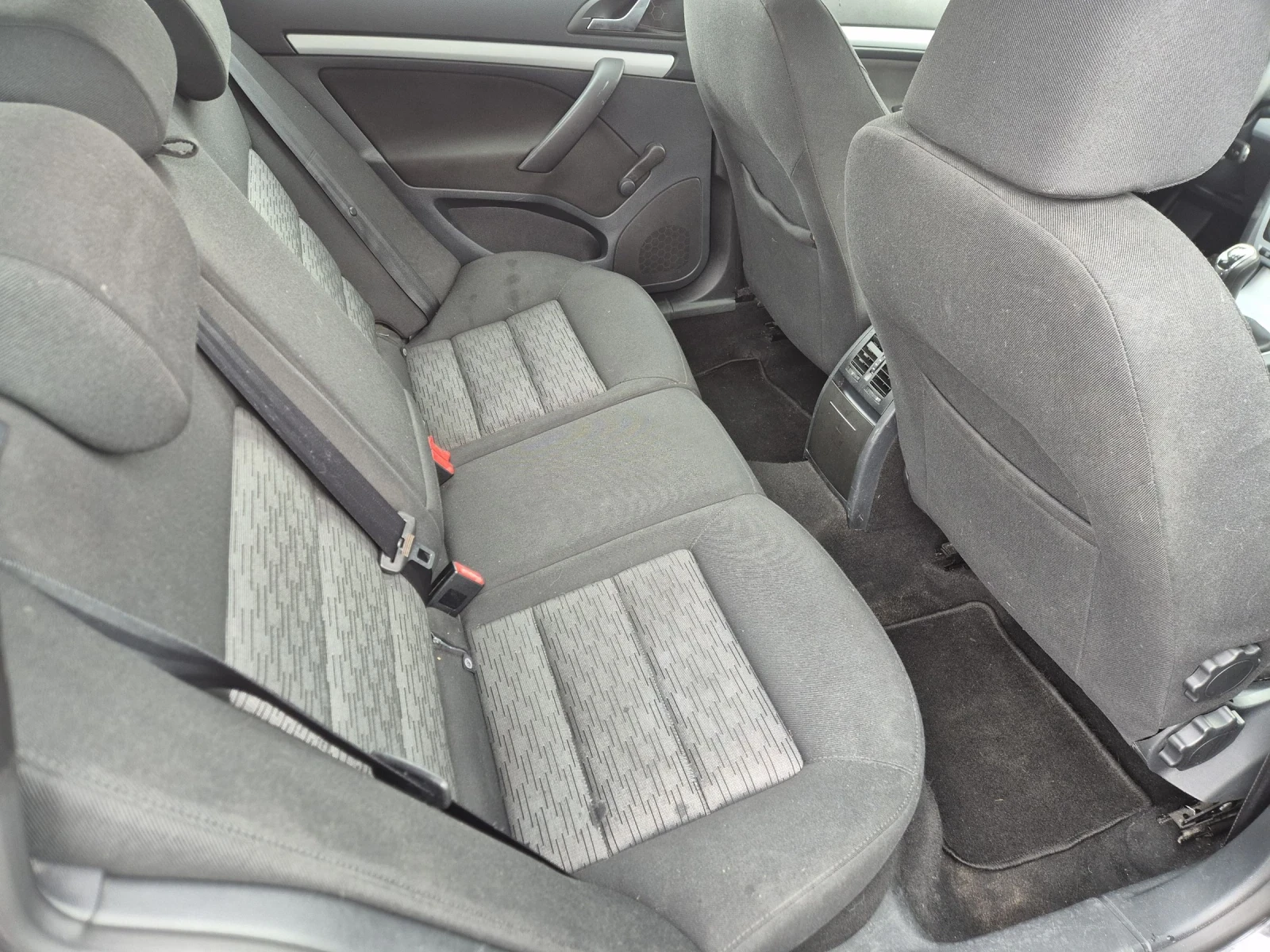 Skoda Octavia 1.2FSI NAVI, снимка 11 - Автомобили и джипове - 51835536