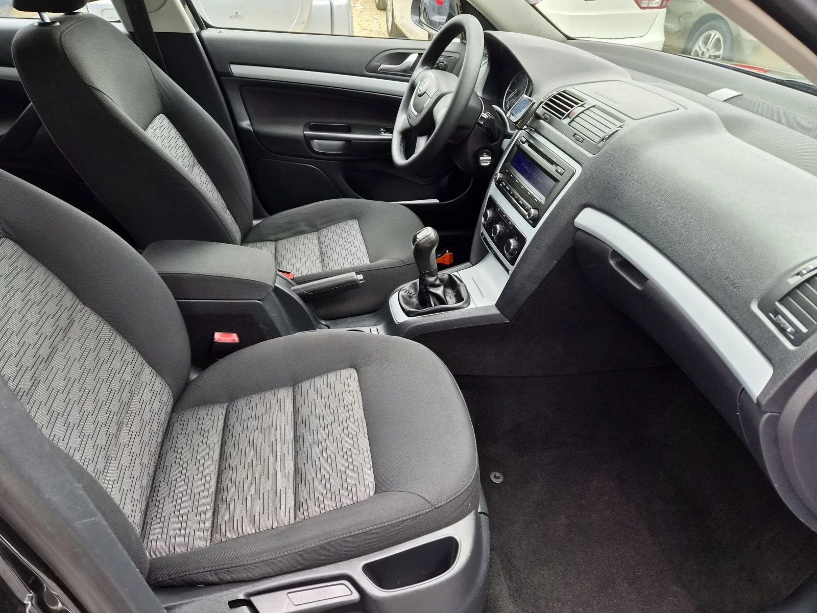 Skoda Octavia 1.2FSI NAVI | Mobile.bg � ����������� 12