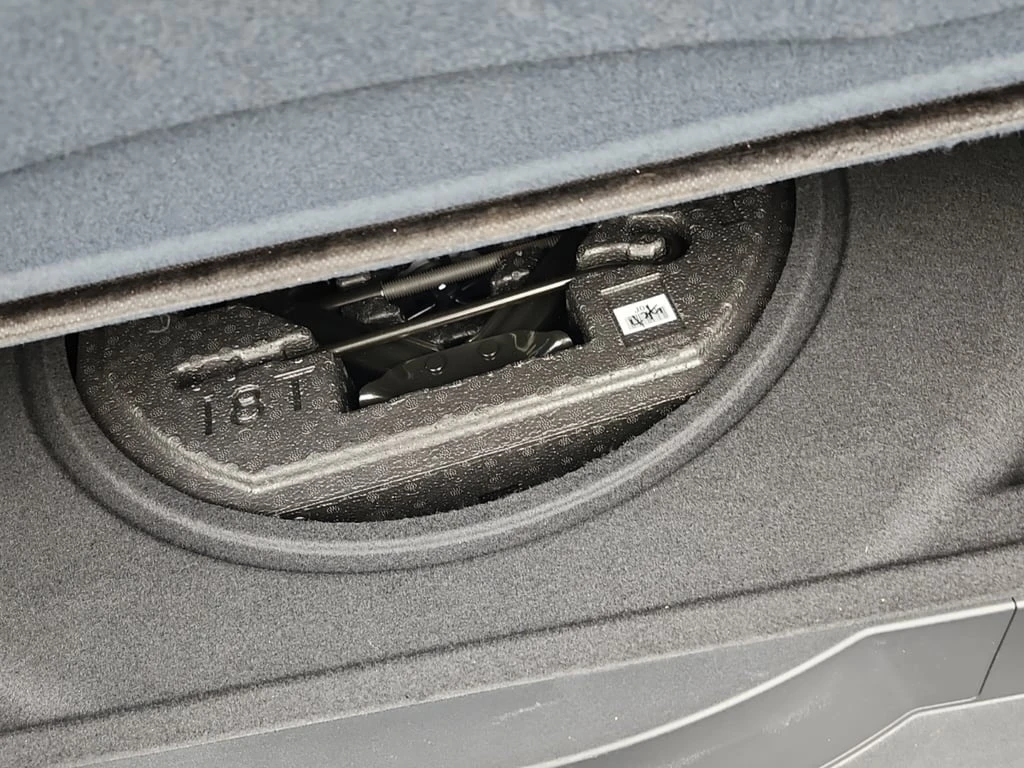 Genesis GV70 * 2.5T Prestige * CARFAX * БЕЗ ПЪРВОНАЧАЛНА ВНОСКА - изображение 10