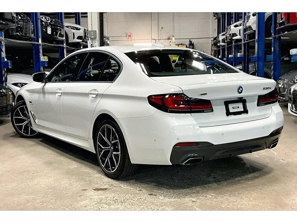 BMW 530E * xDrive * CARFAX *    | Mobile.bg   4