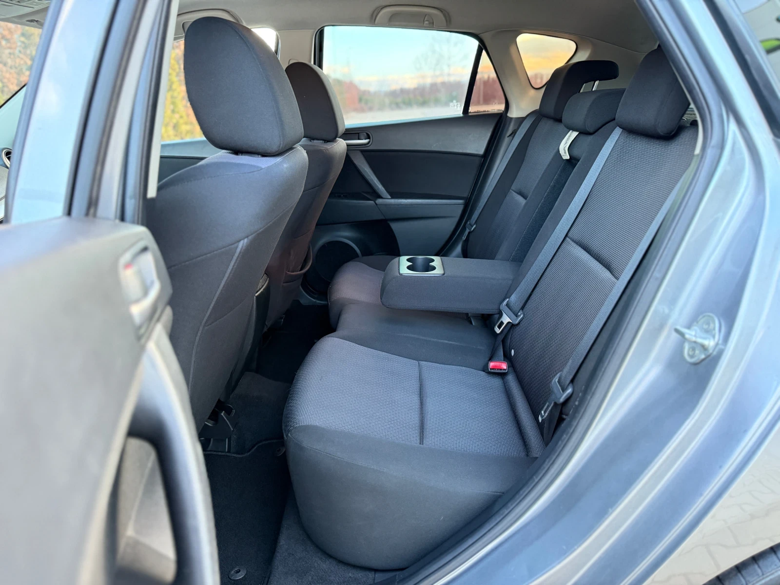 Mazda 3 2.0i АВТОМАТИК - изображение 8