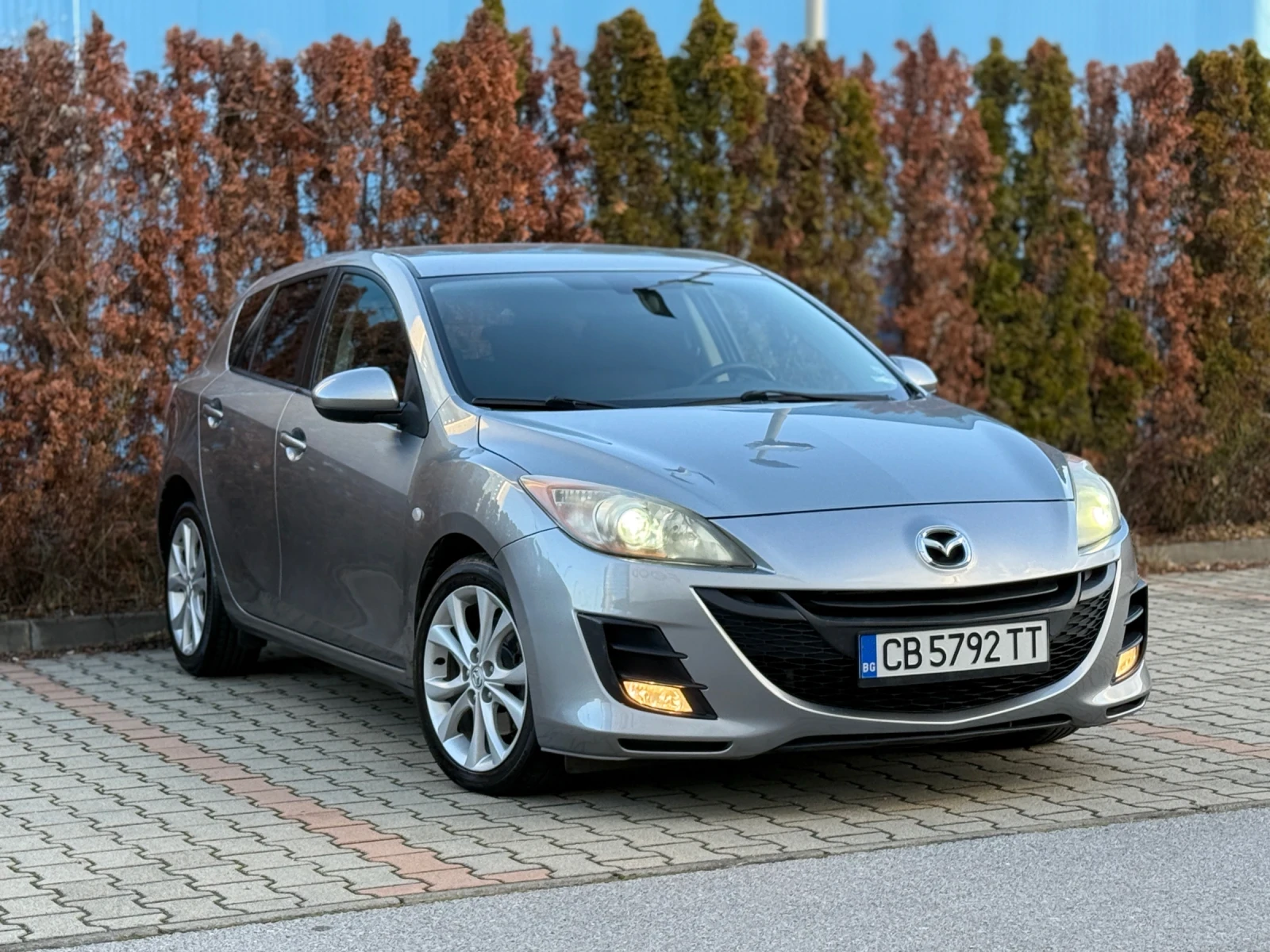 Mazda 3 2.0i АВТОМАТИК - изображение 2