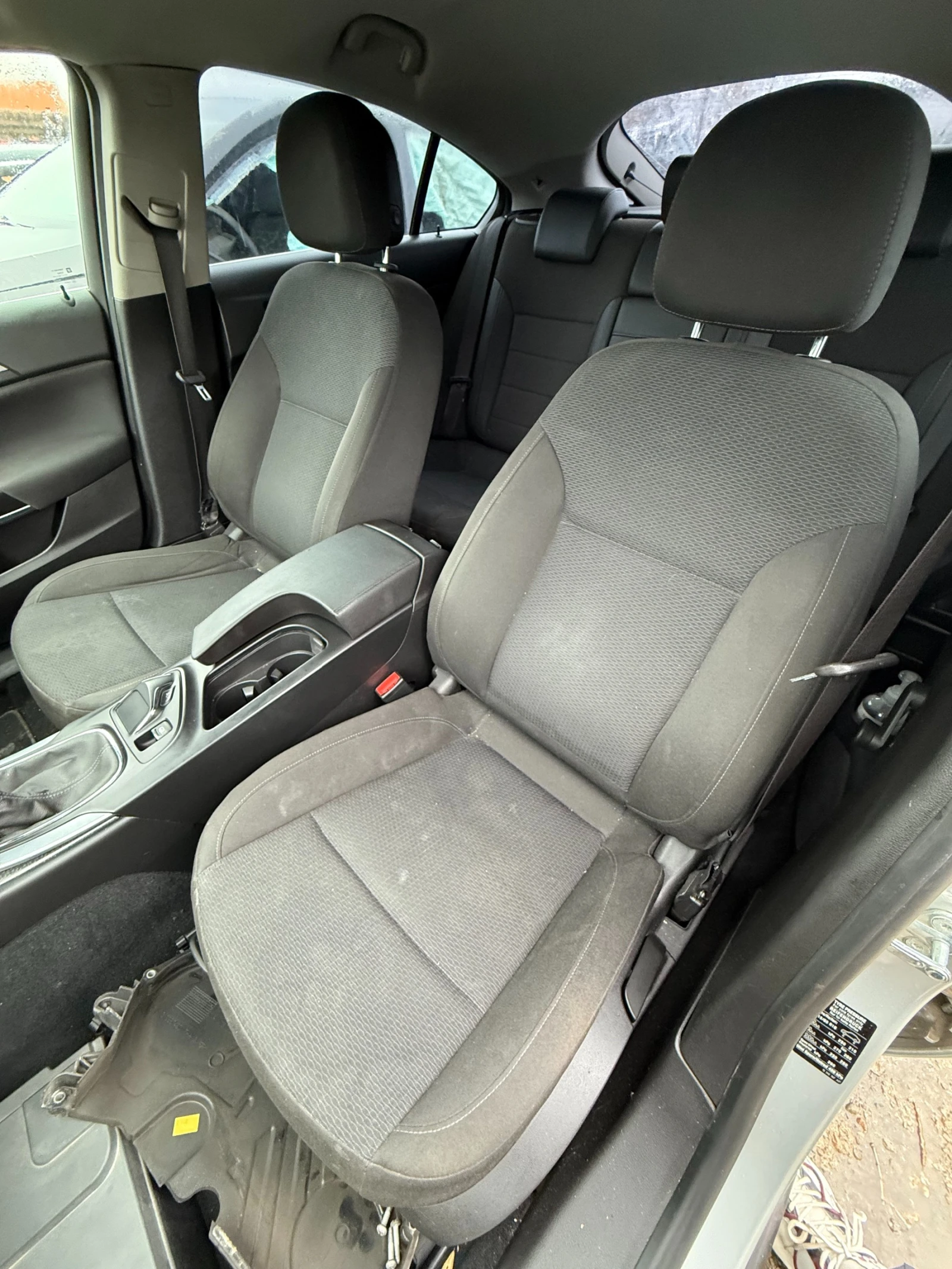 Opel Insignia A 2.0 CDTi - изображение 7