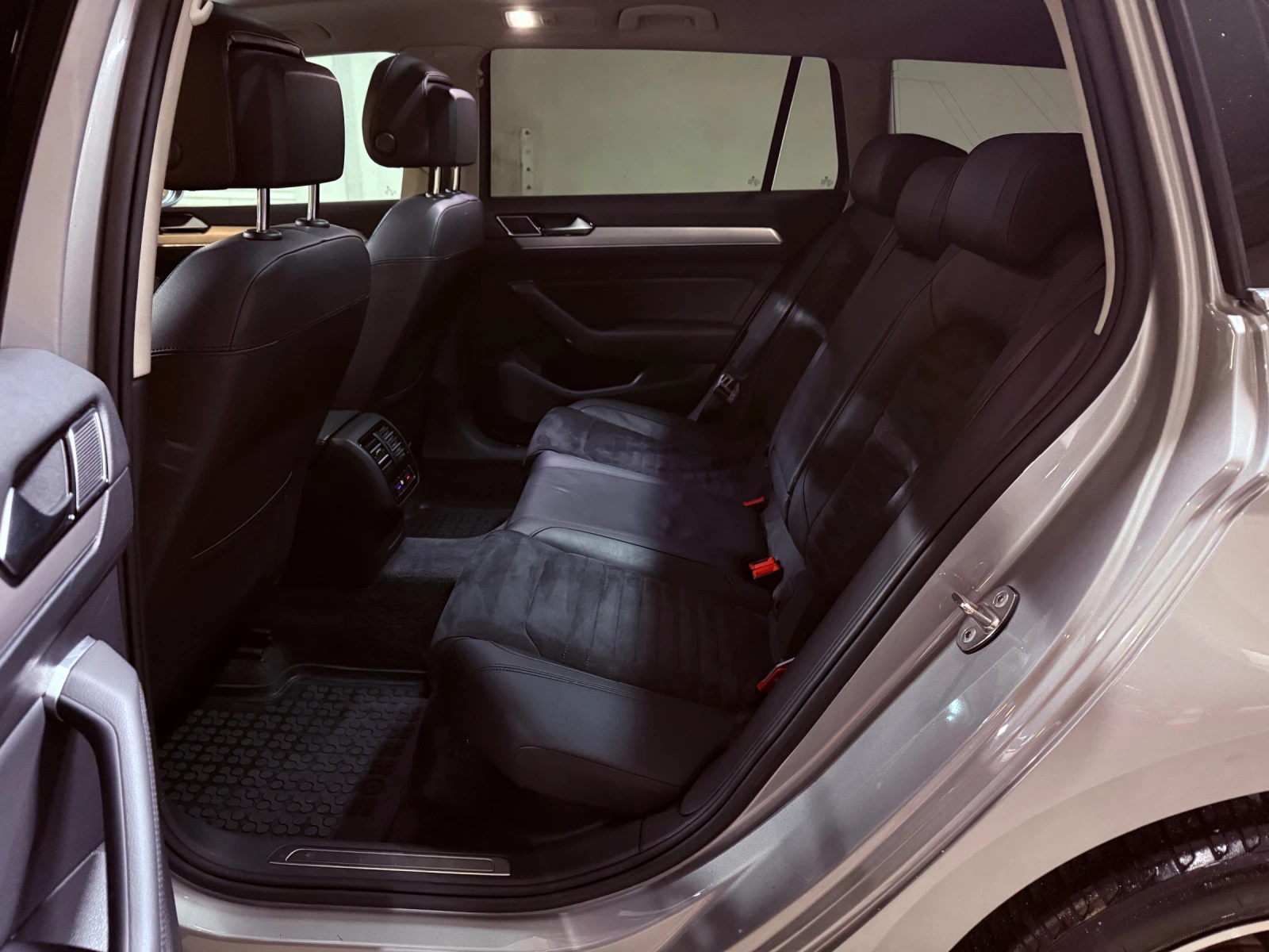 VW Passat DIGITAL* 4motion* DSG6* ��������* ����* CarPlay* A | Mobile.bg � ����������� 9