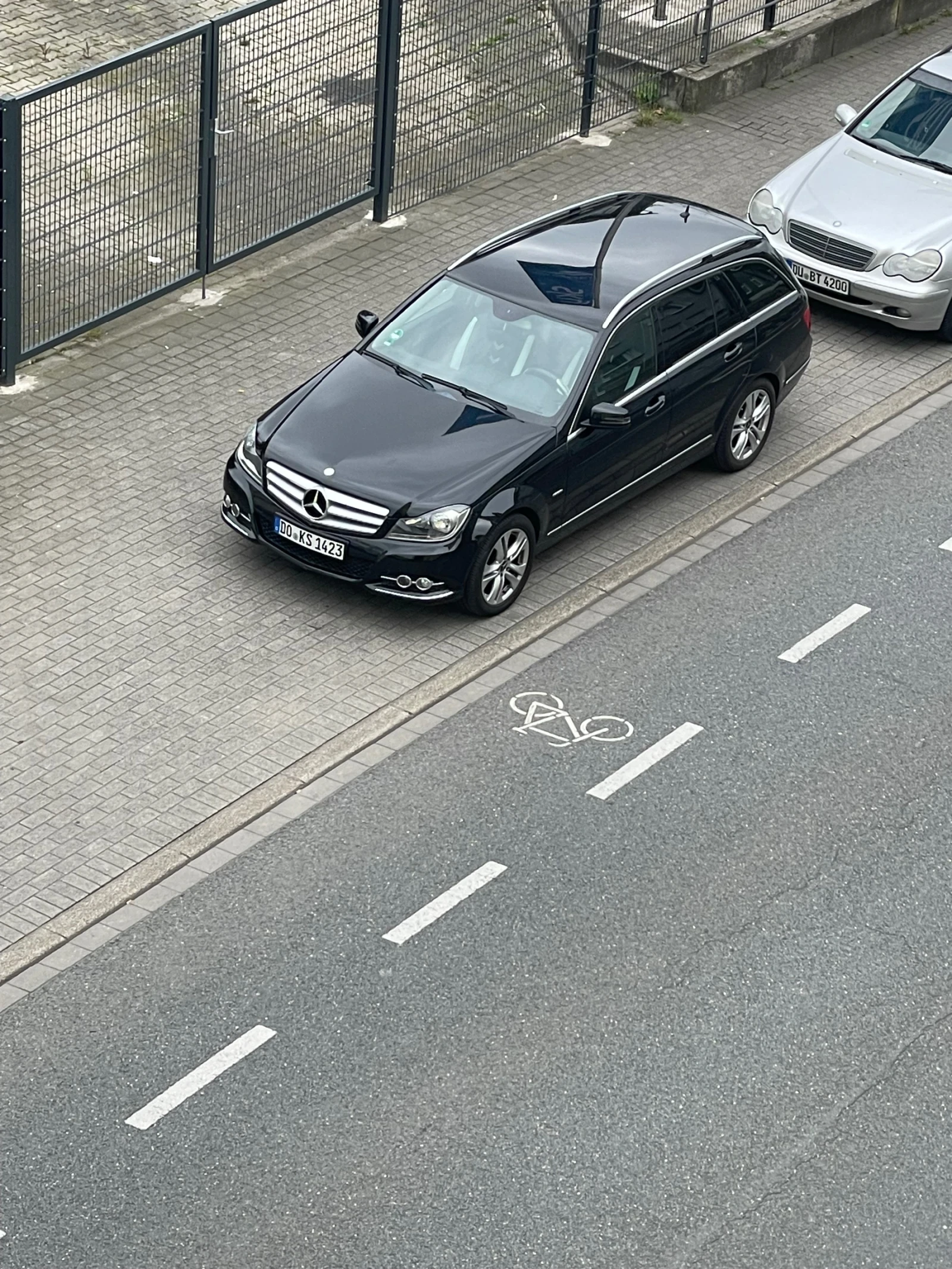 Mercedes-Benz C 220, снимка 5 - Автомобили и джипове - 54206306